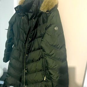 🚨XL MICHAEL KORS WINTER COAT🚨